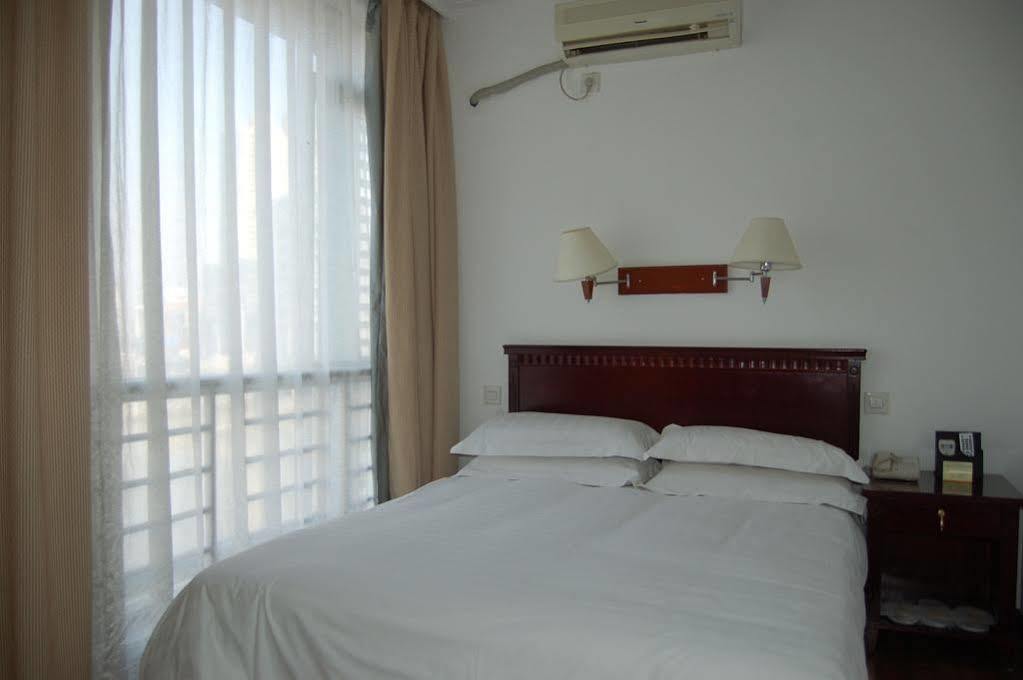 שנגחאי Lakeside Holiday Inn מראה חיצוני תמונה